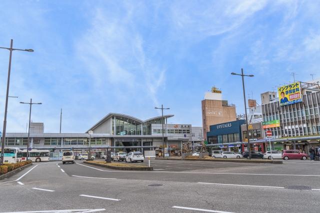 清水駅前(フリー素材より)