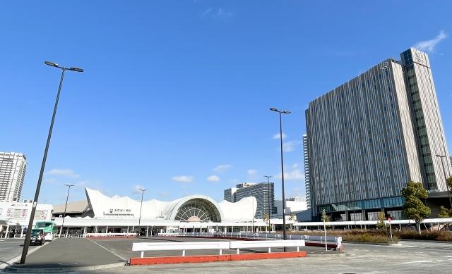 国際展示場駅と周辺の景観